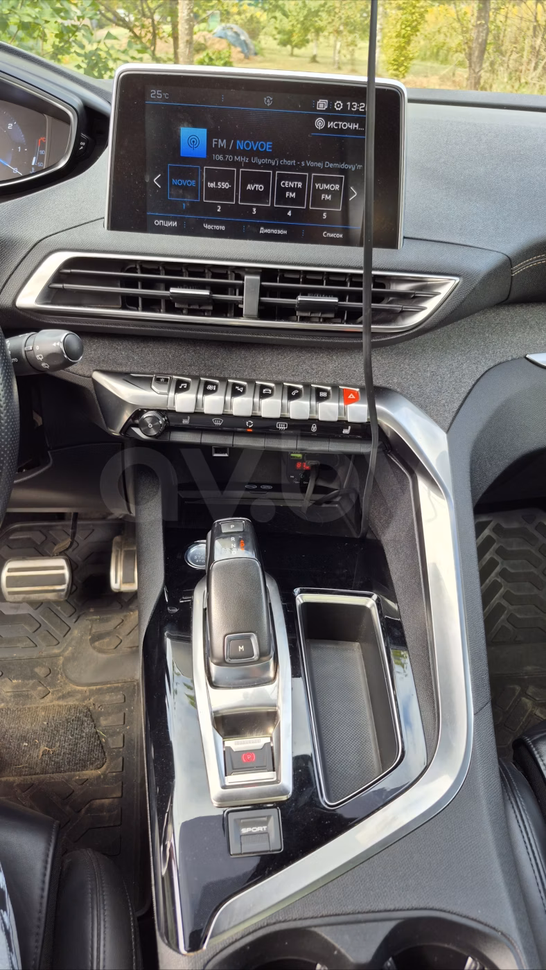 Peugeot 5008 фото 5