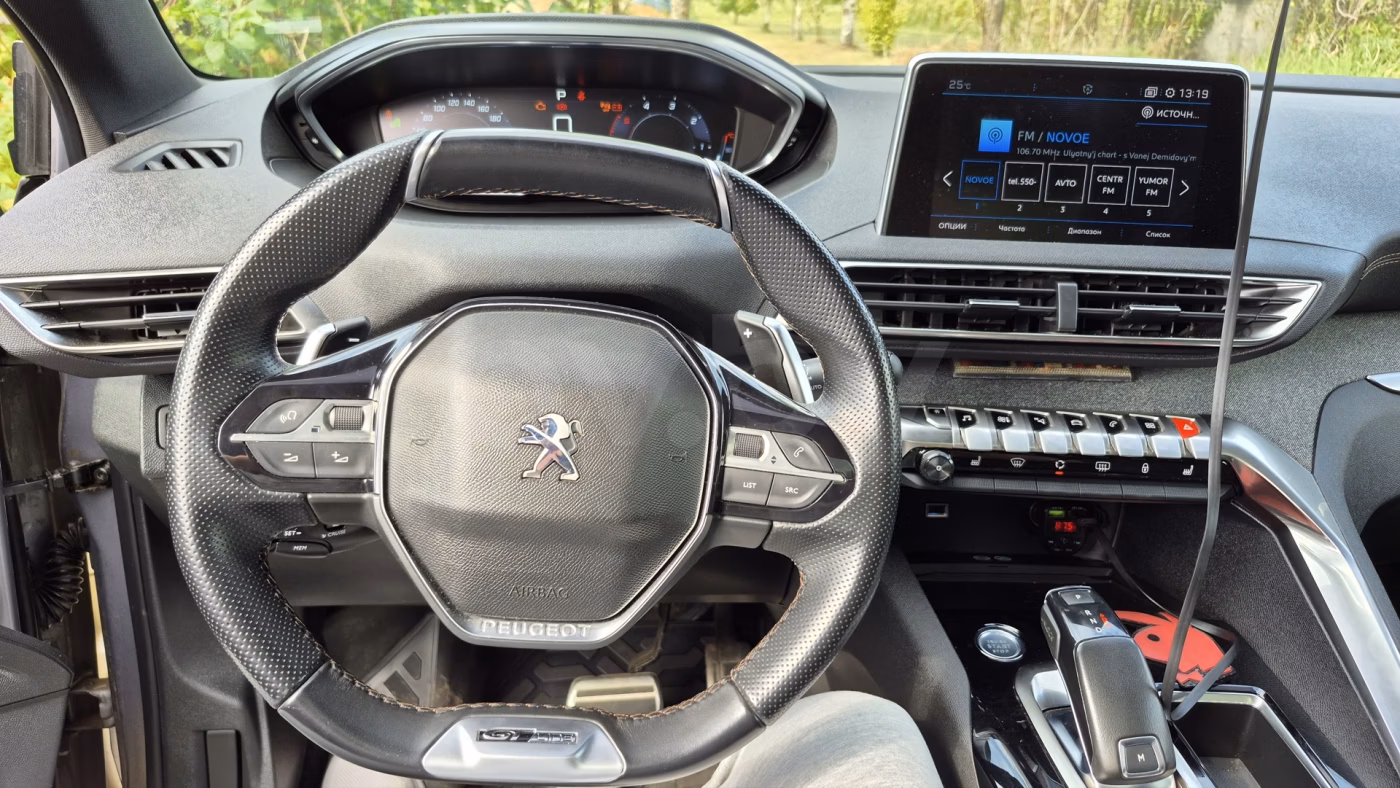 Peugeot 5008 фото 11
