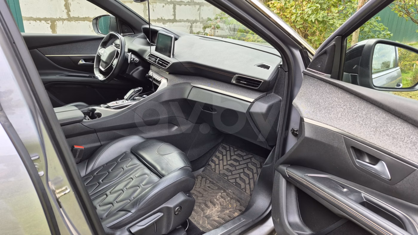 Peugeot 5008 фото 25
