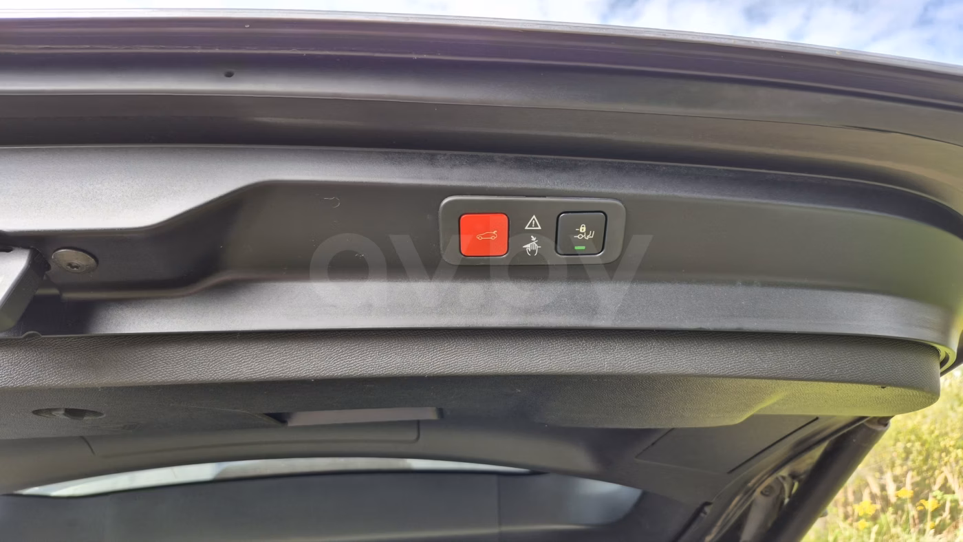 Peugeot 5008 фото 10