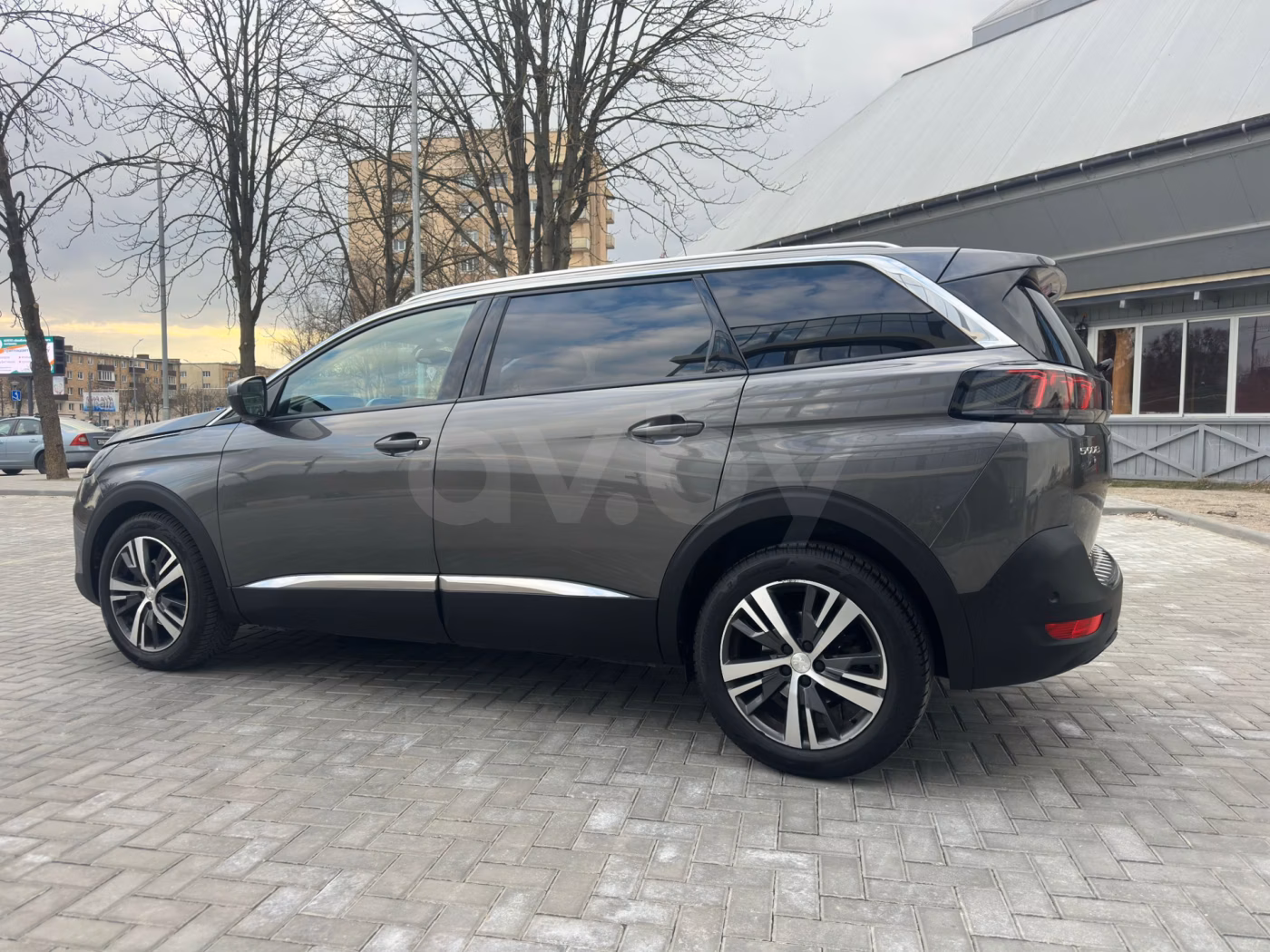 Peugeot 5008 фото 6