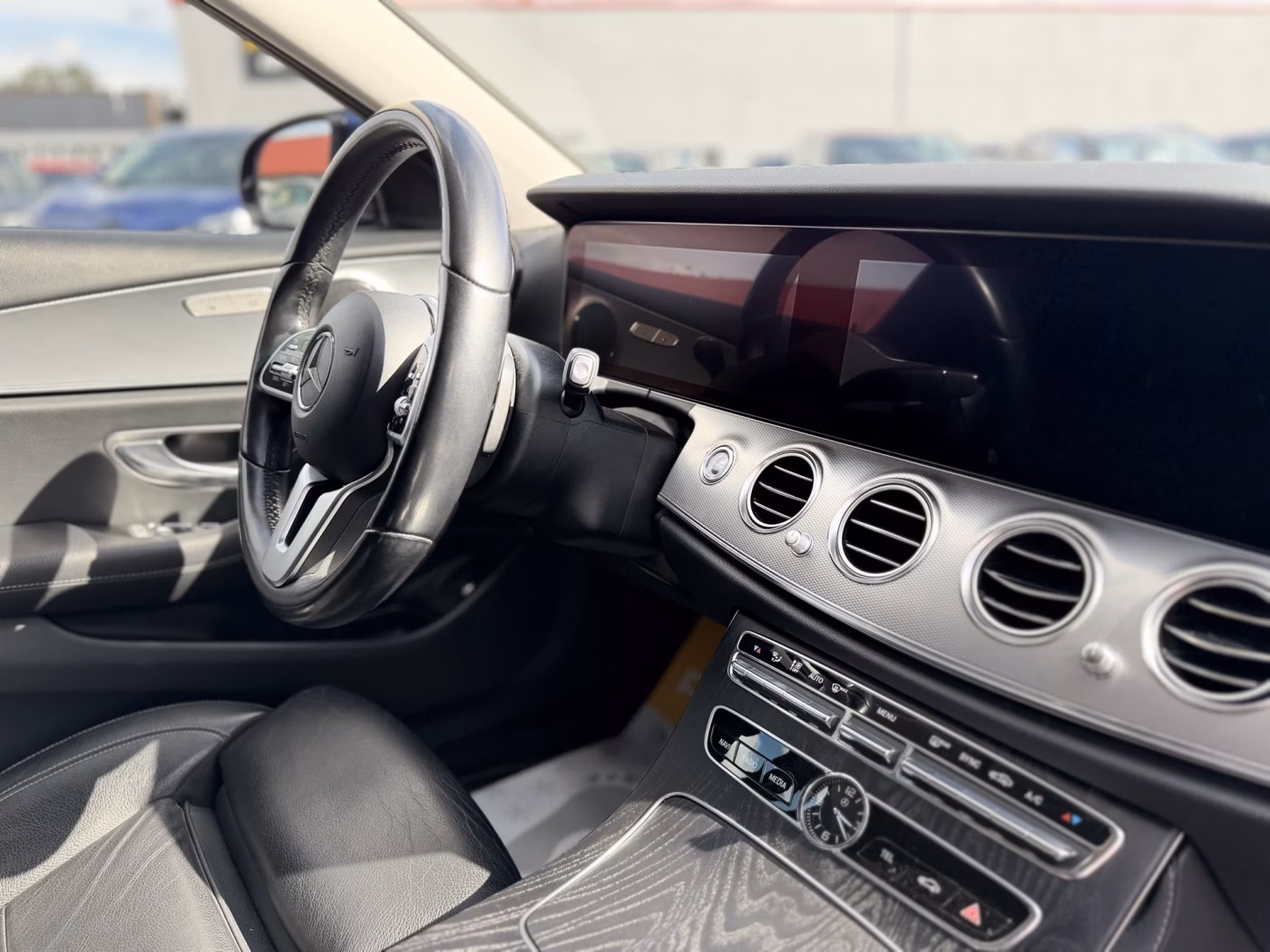 Mercedes-Benz E-Класс фото 19