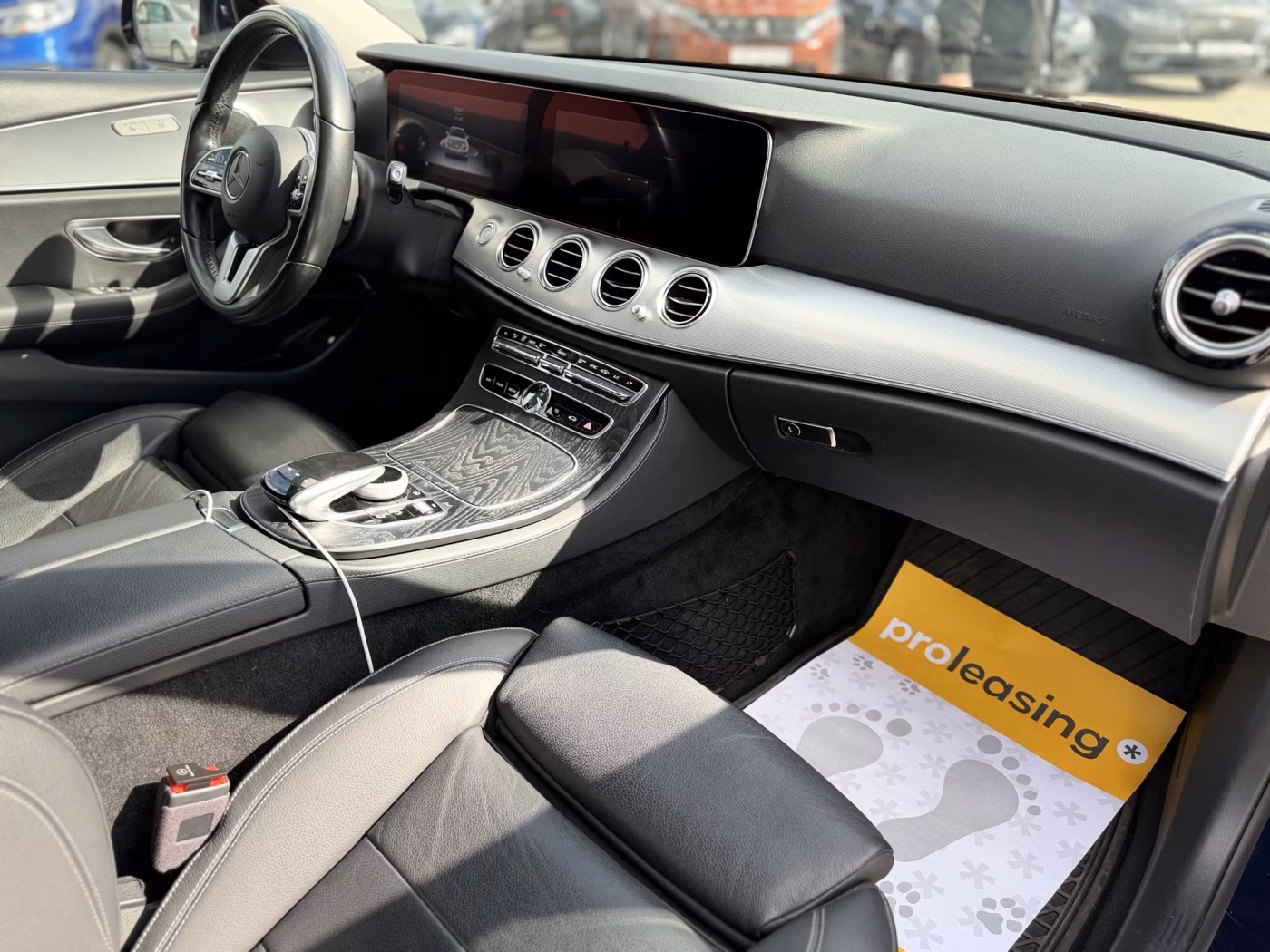 Mercedes-Benz E-Класс фото 30