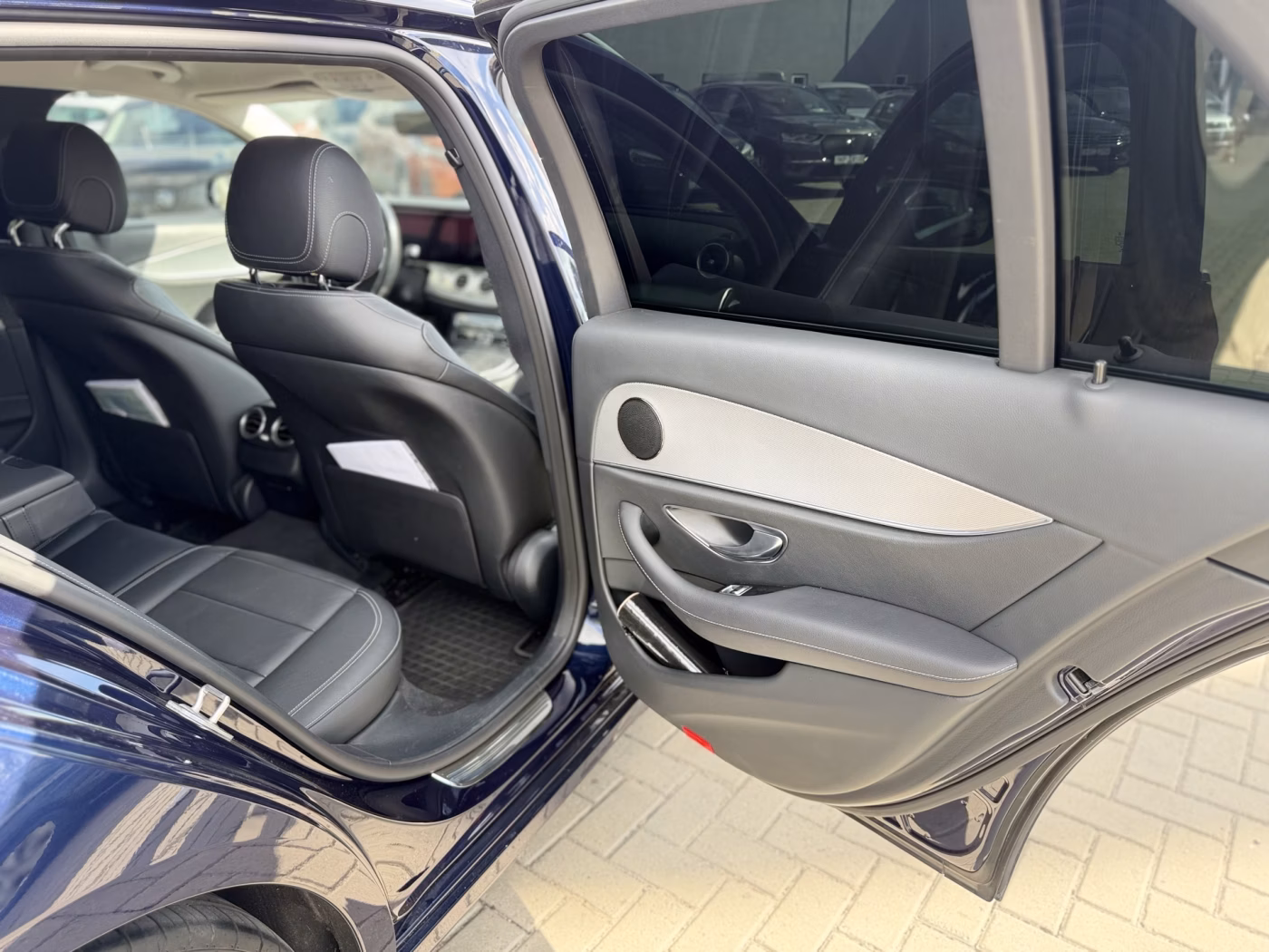 Mercedes-Benz E-Класс фото 25