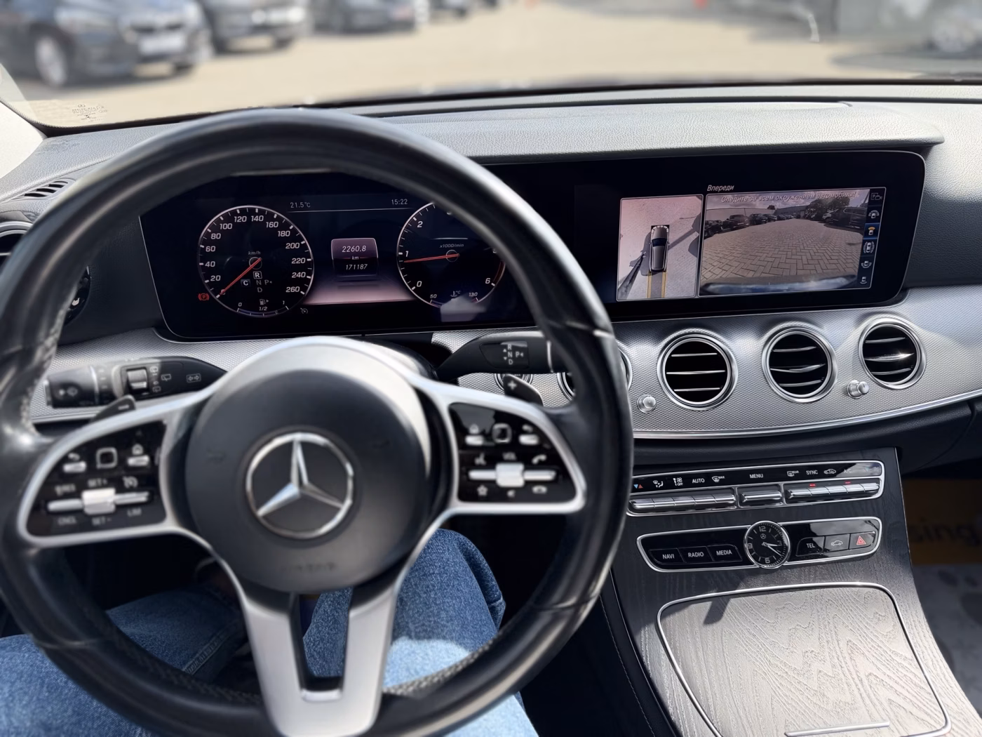 Mercedes-Benz E-Класс фото 24