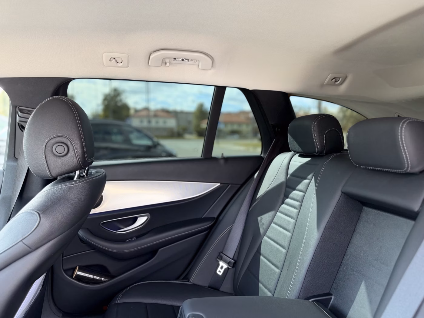 Mercedes-Benz E-Класс фото 23