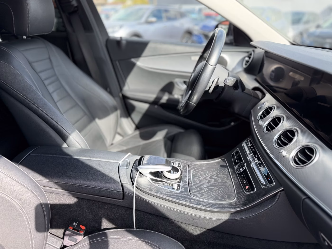 Mercedes-Benz E-Класс фото 27