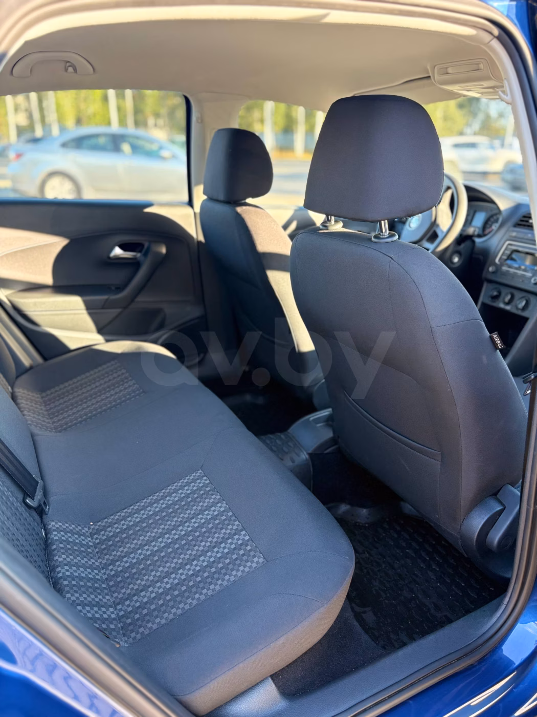 Volkswagen Polo Sedan фото 6