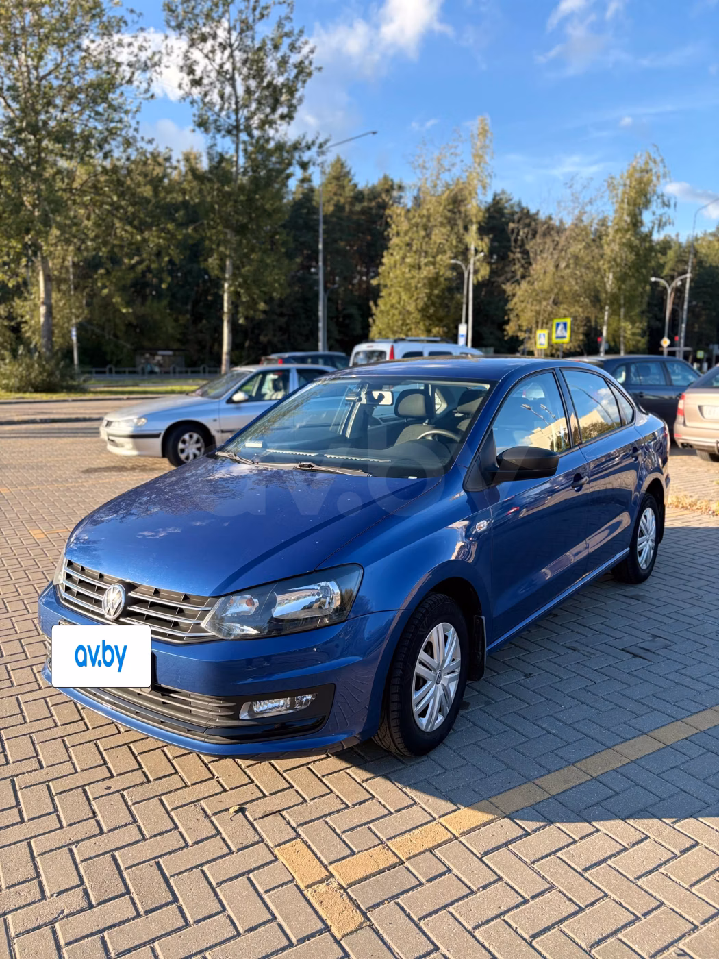 Volkswagen Polo Sedan фото 3