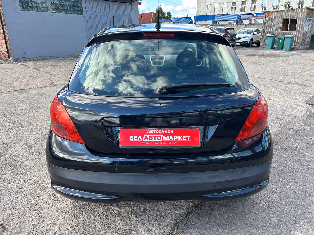 Peugeot 207 фото 6