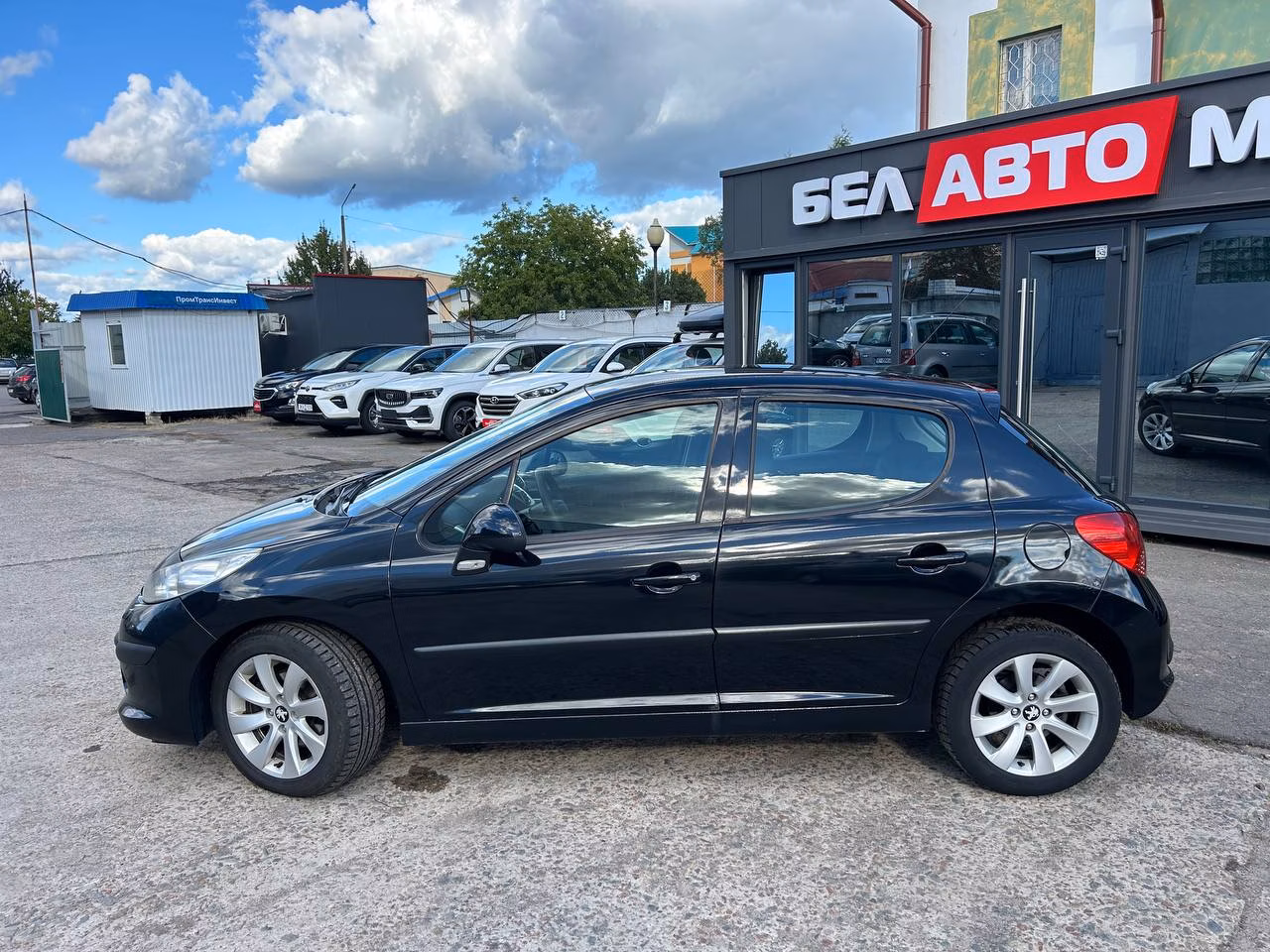 Peugeot 207 фото 8