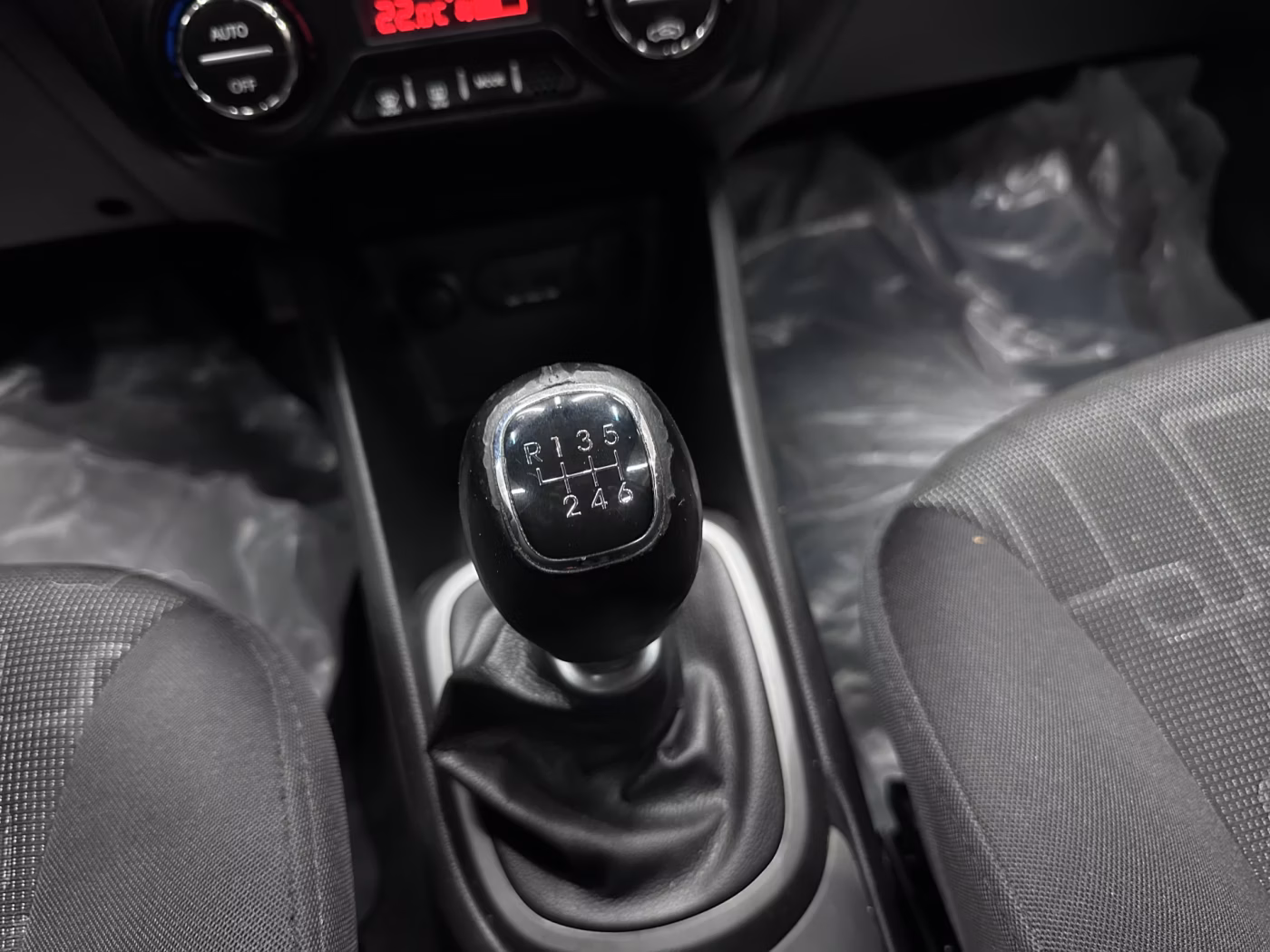 Kia Rio фото 13