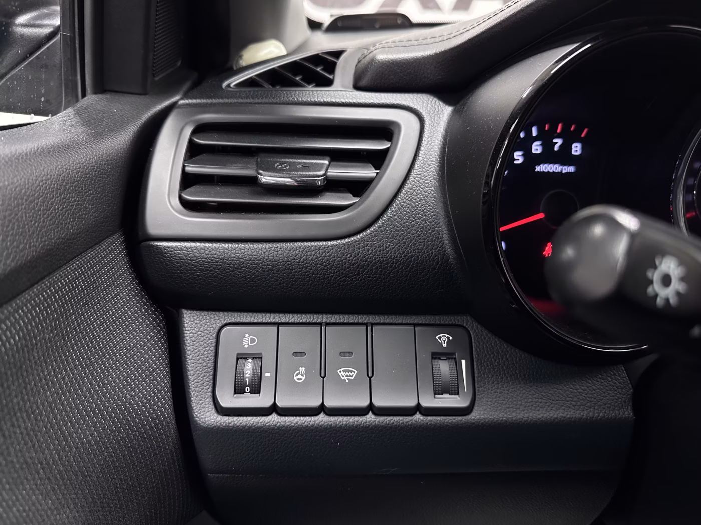 Kia Rio фото 16