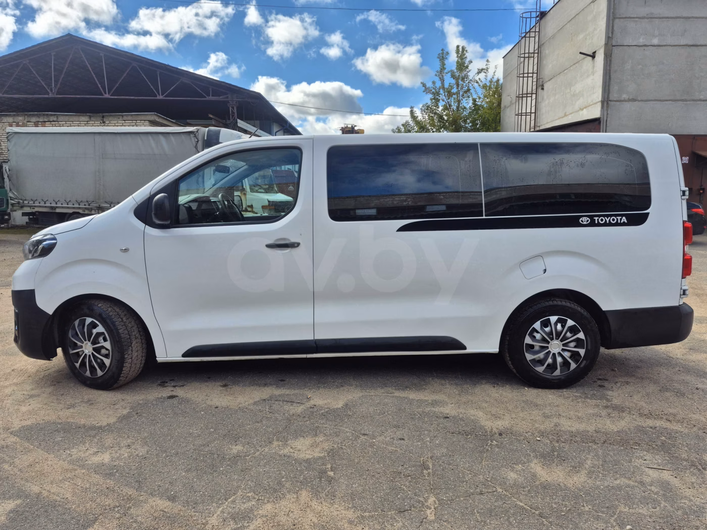 Toyota ProAce Verso фото 3