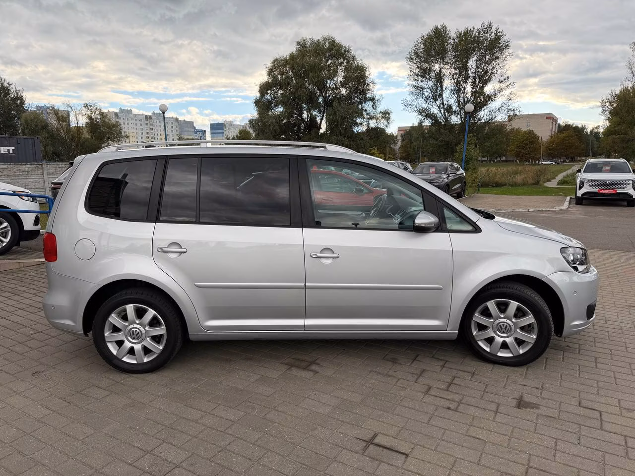Volkswagen Touran фото 4