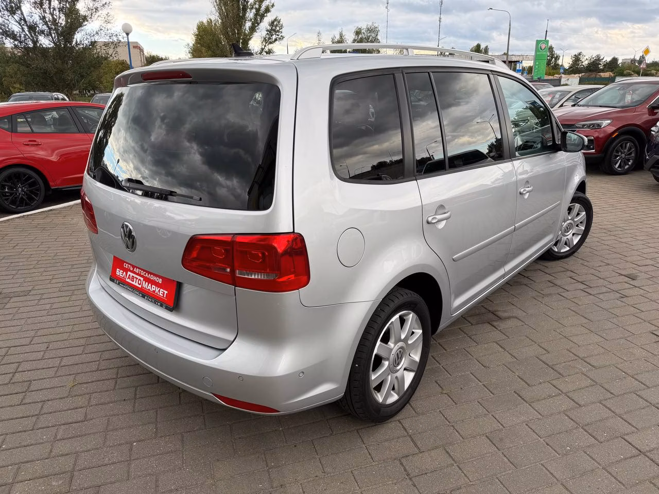 Volkswagen Touran фото 5
