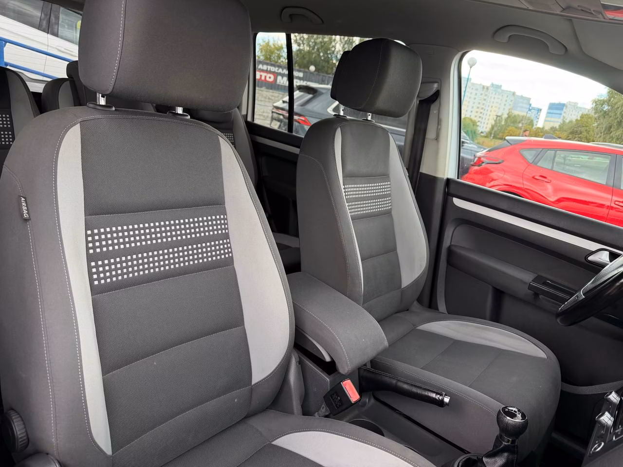Volkswagen Touran фото 19