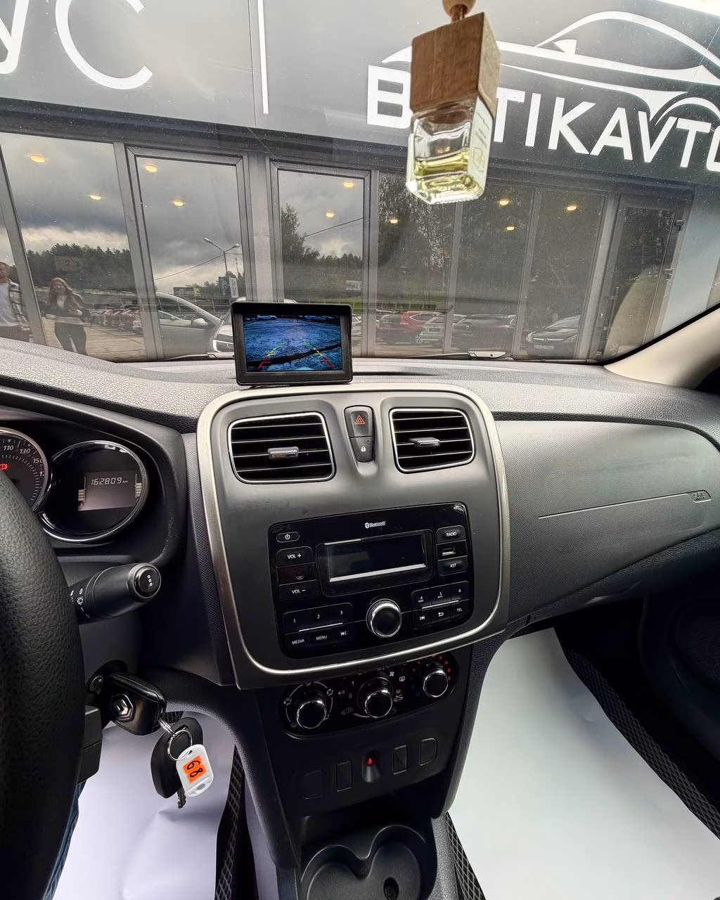 Renault Logan Stepway фото 13