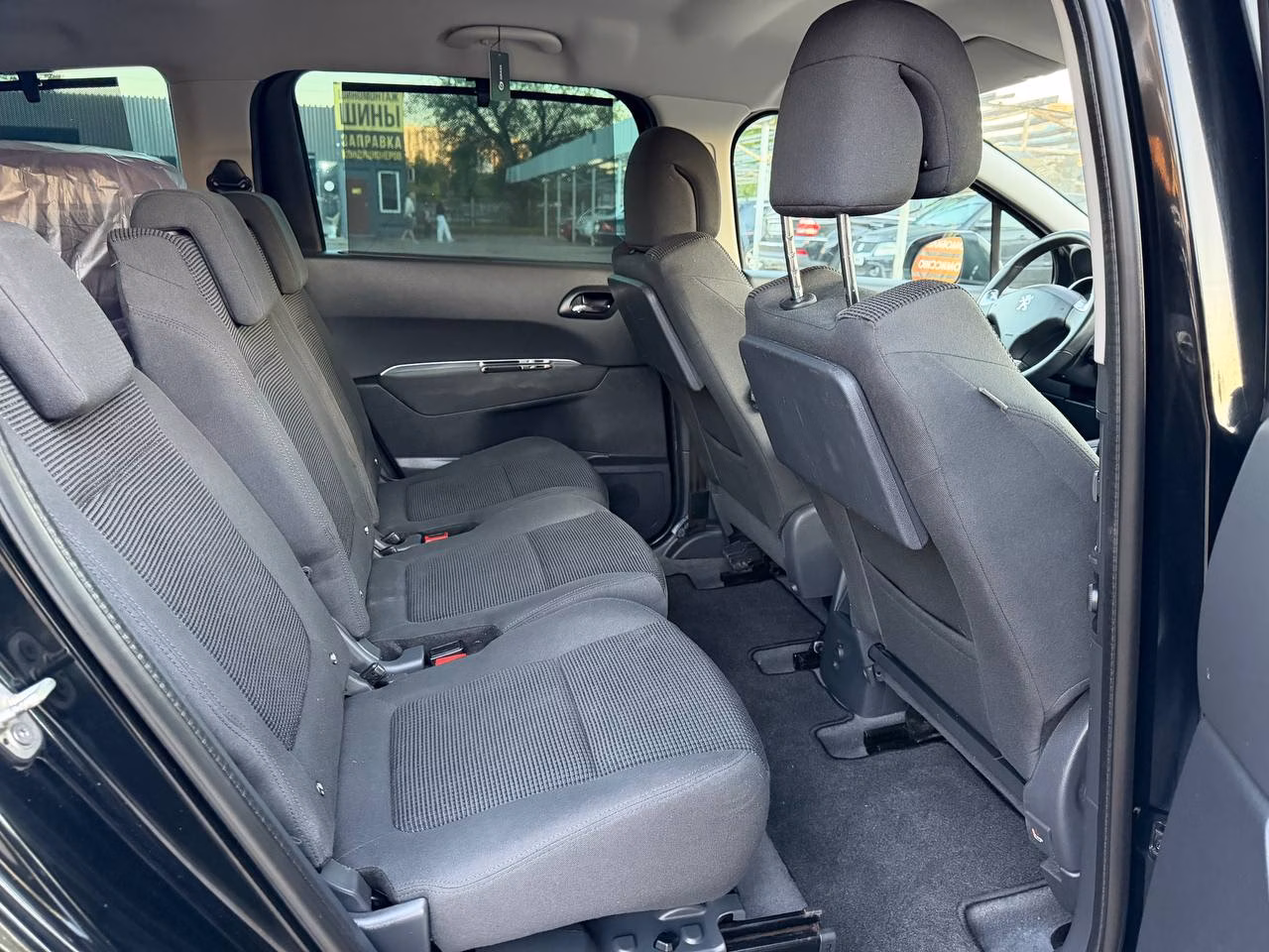 Peugeot 5008 фото 18