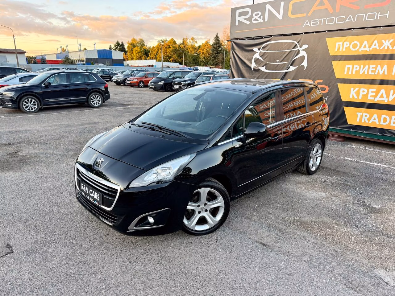 Peugeot 5008 фото 9