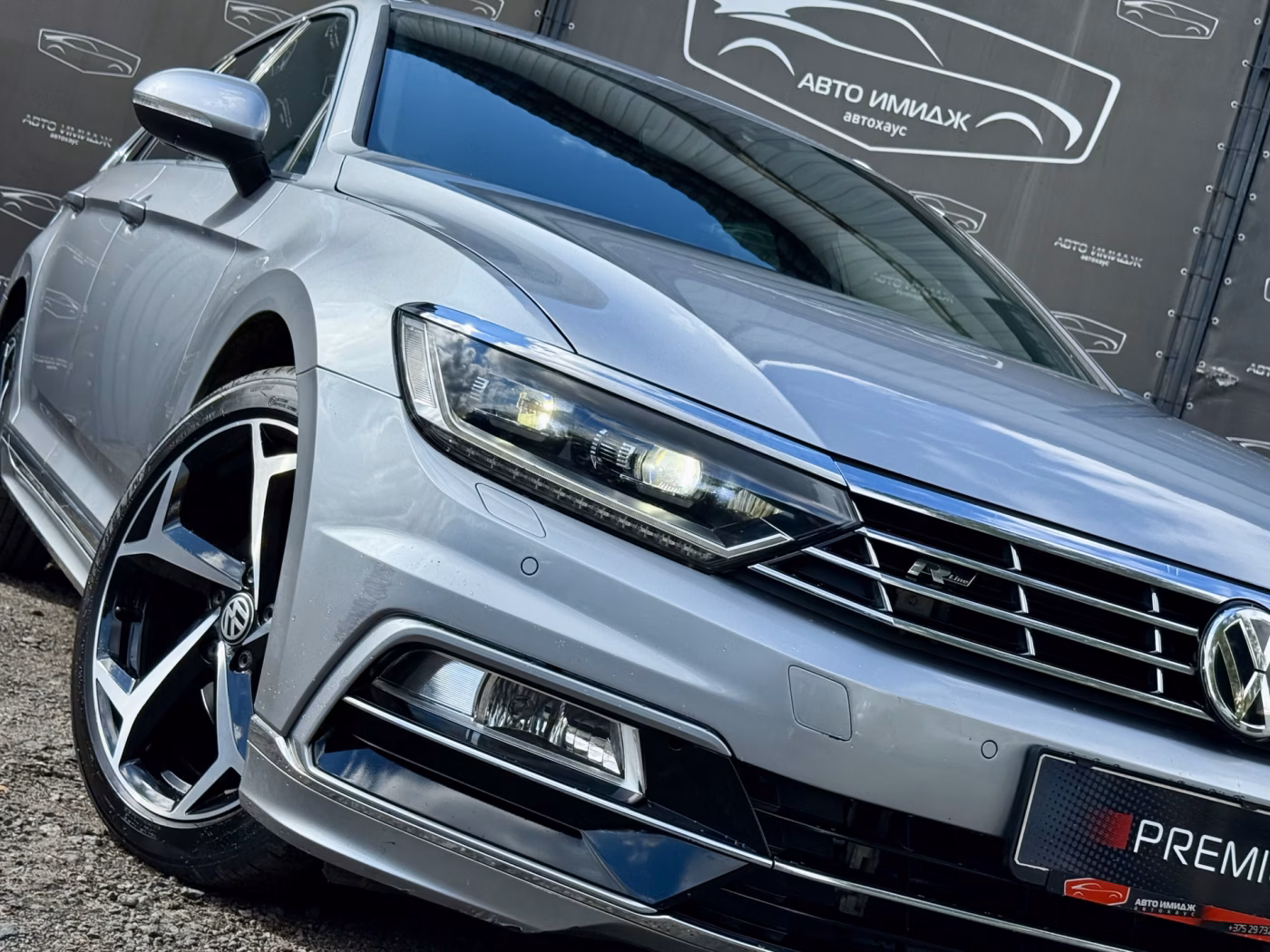 Volkswagen Passat фото 10