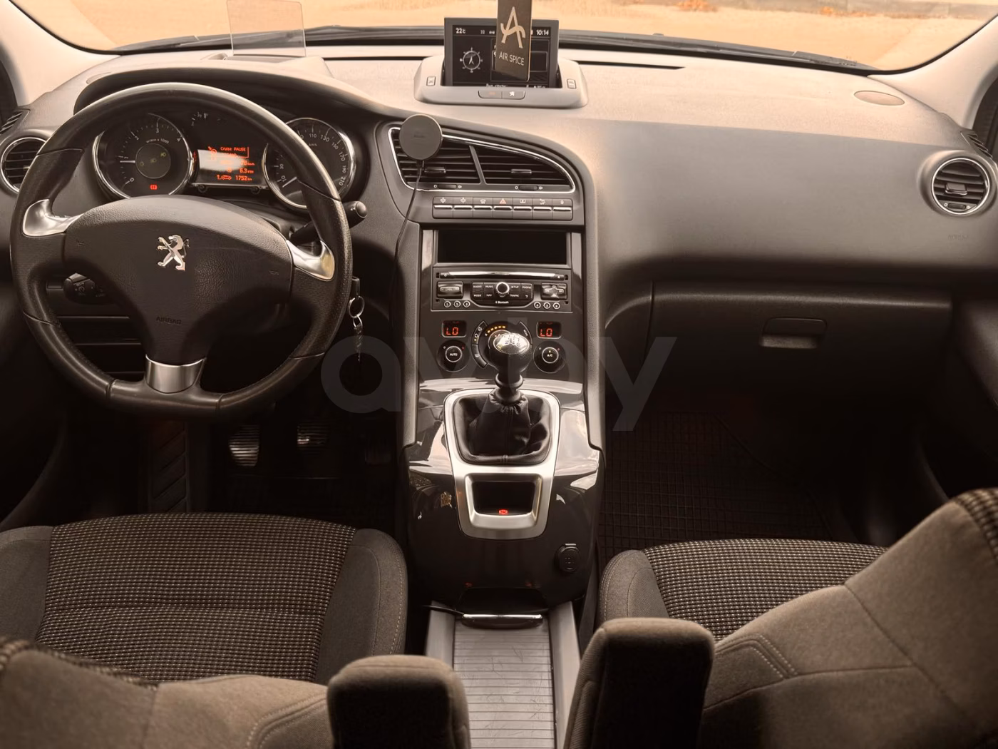 Peugeot 5008 фото 13