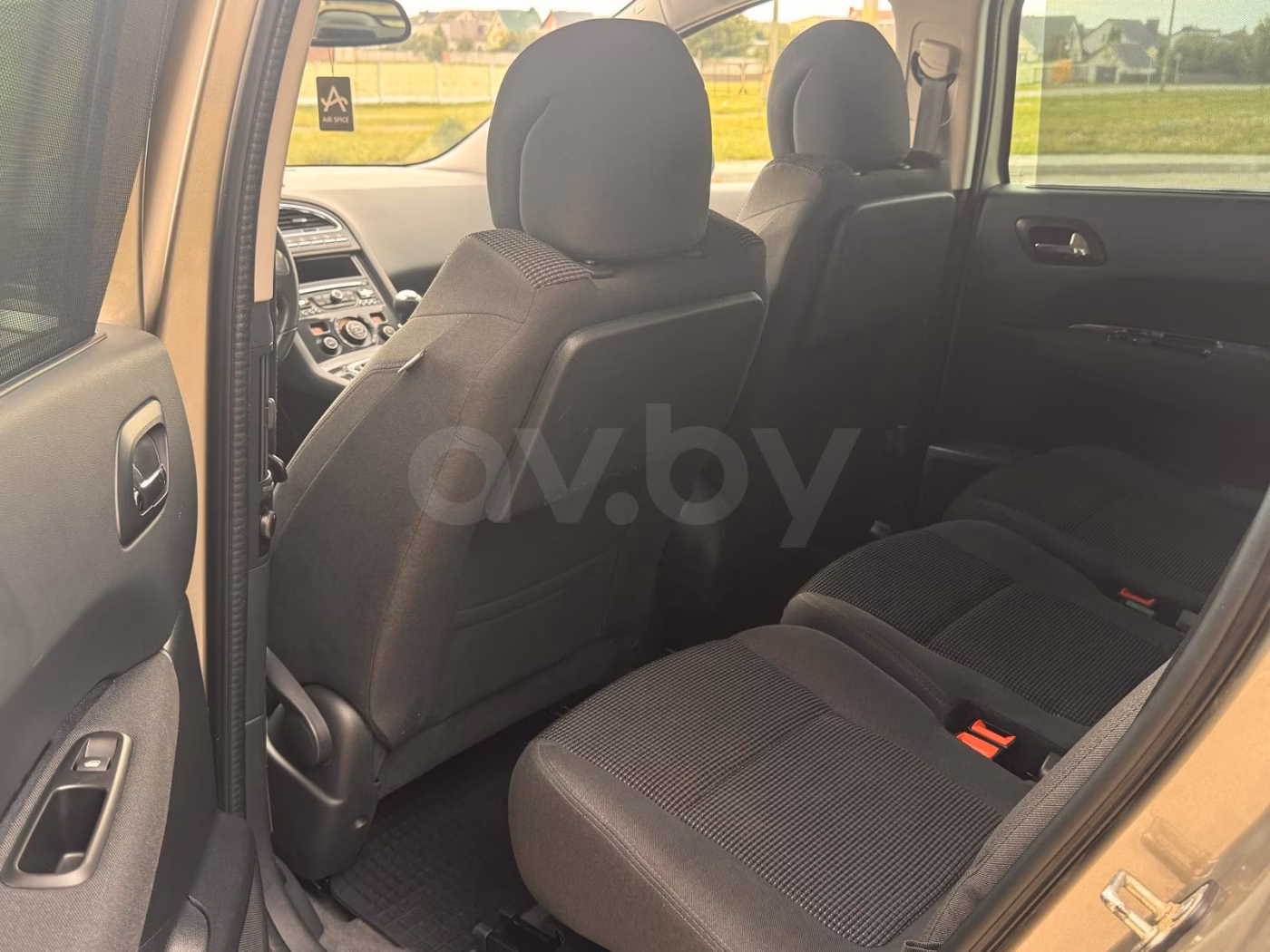 Peugeot 5008 фото 19