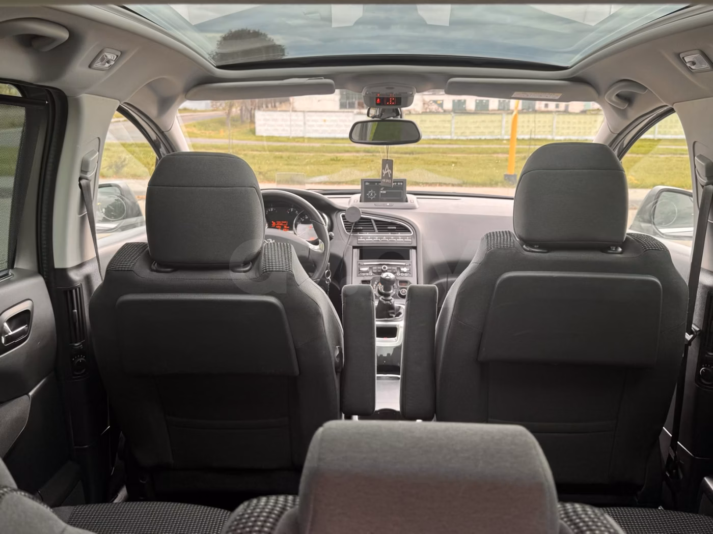 Peugeot 5008 фото 20