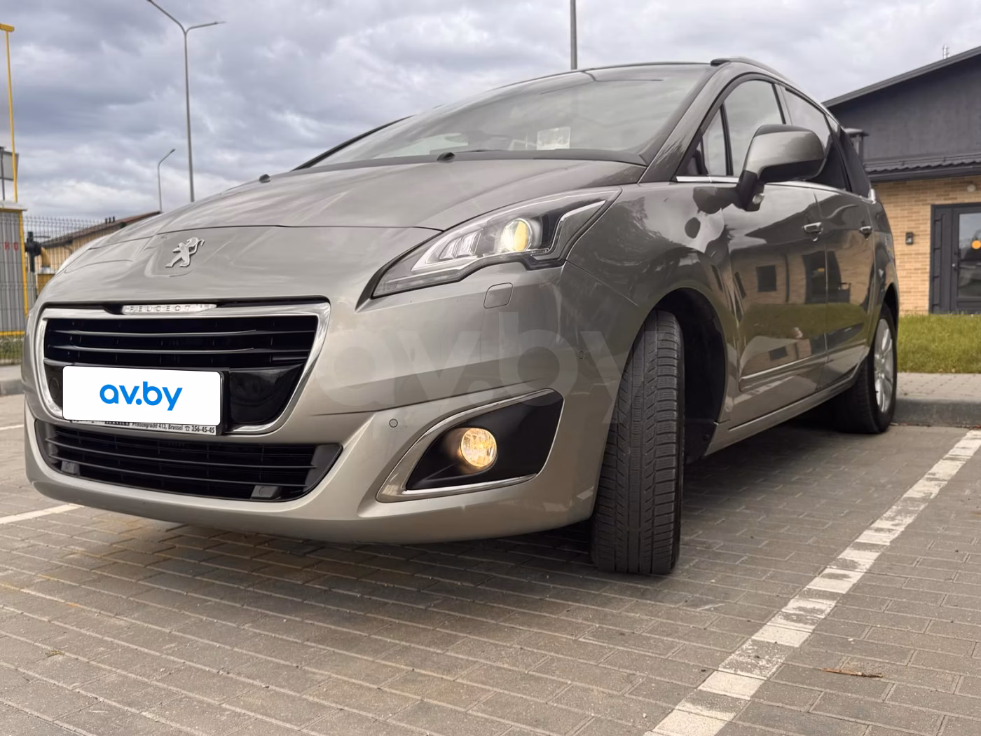 Peugeot 5008