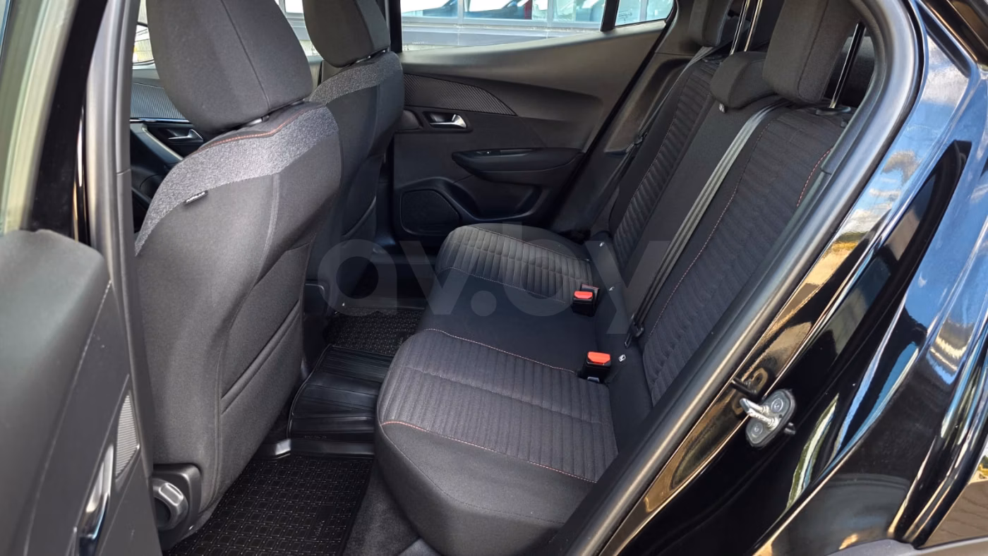 Peugeot 2008 фото 5