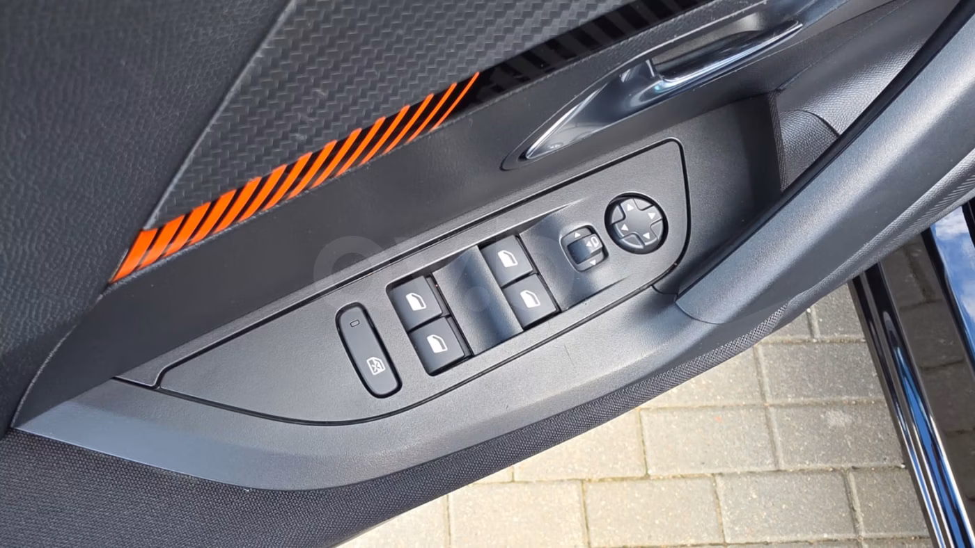 Peugeot 2008 фото 16