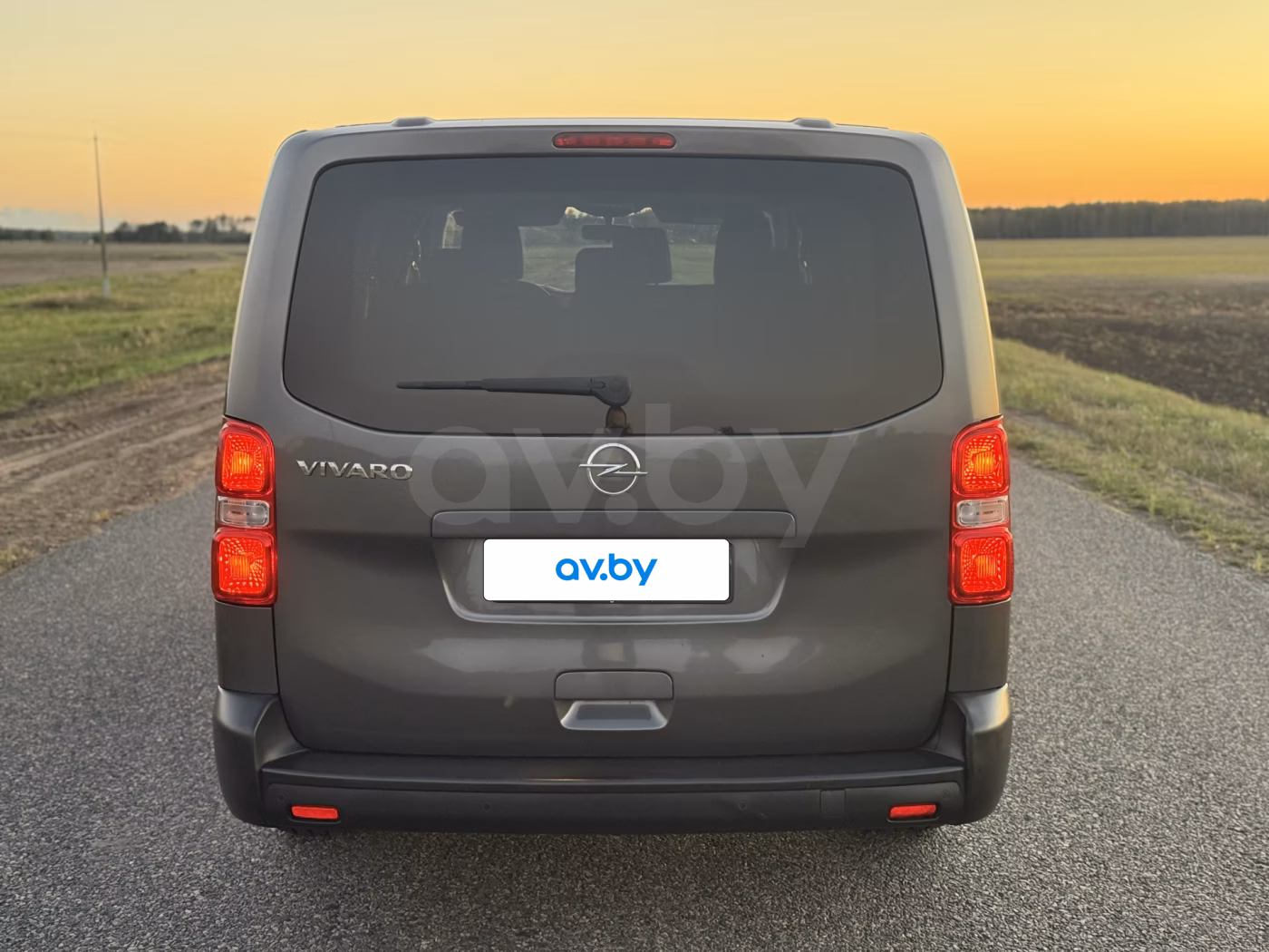 Opel Vivaro фото 4