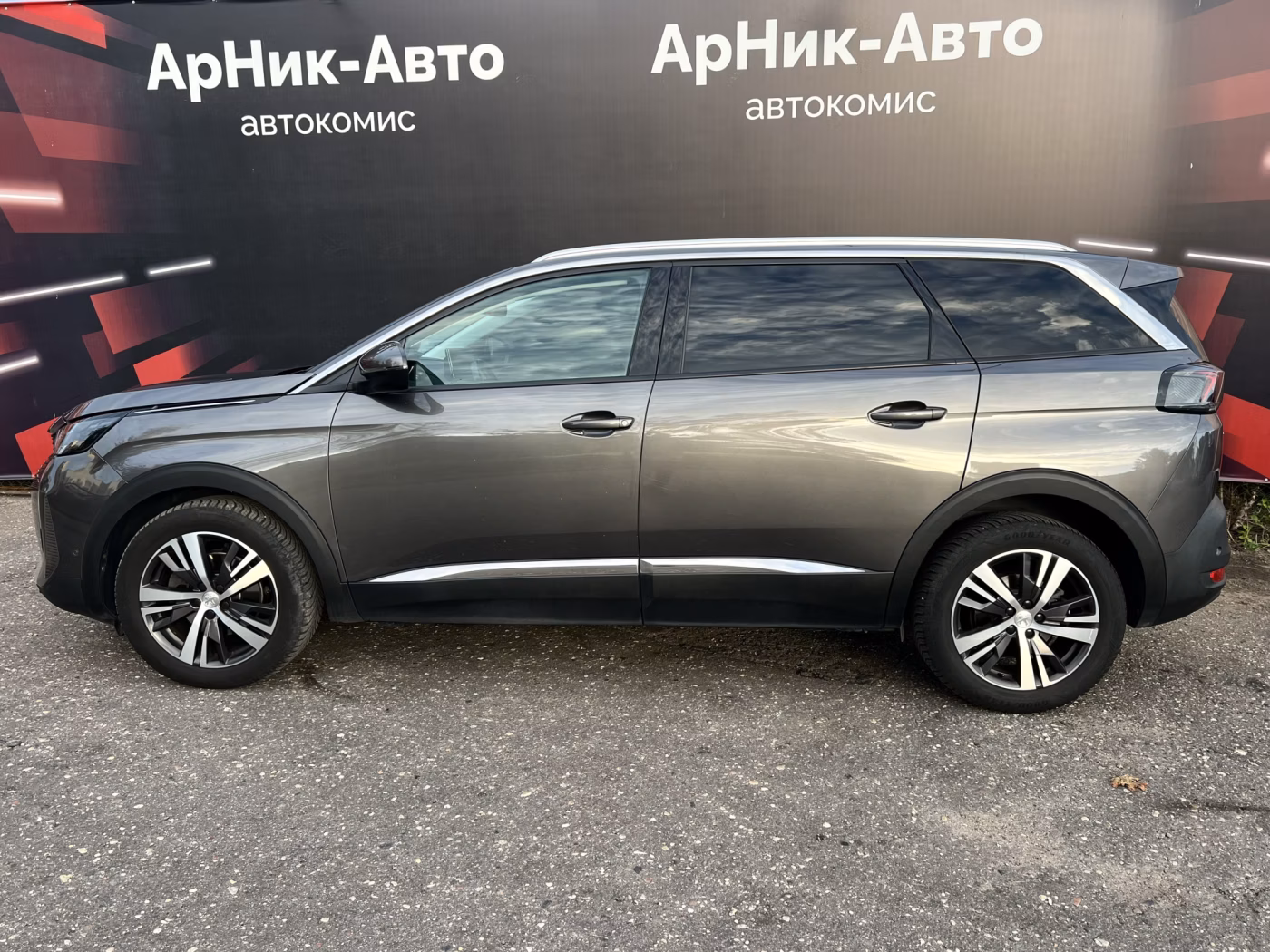 Peugeot 5008 фото 4