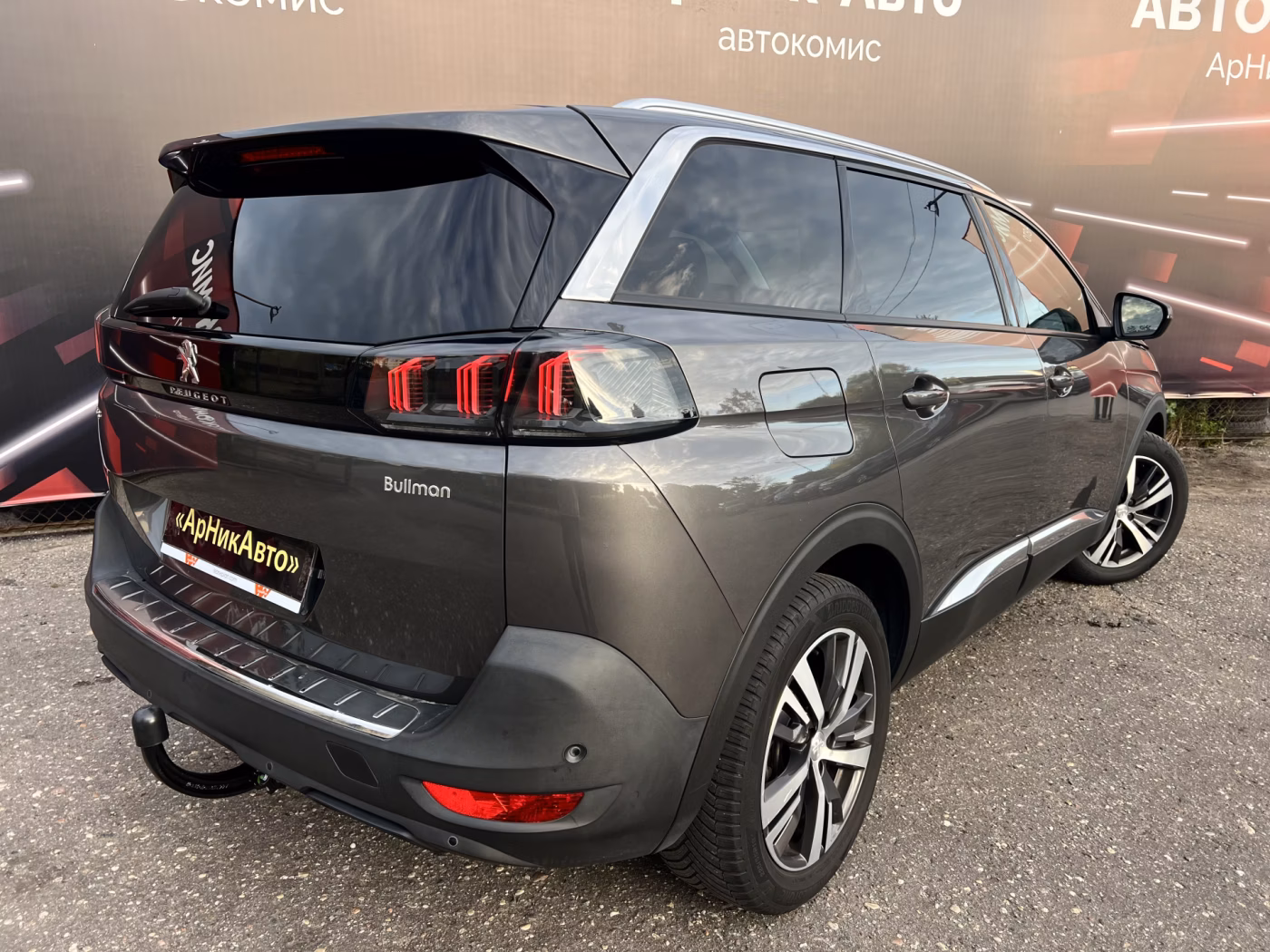 Peugeot 5008 фото 7