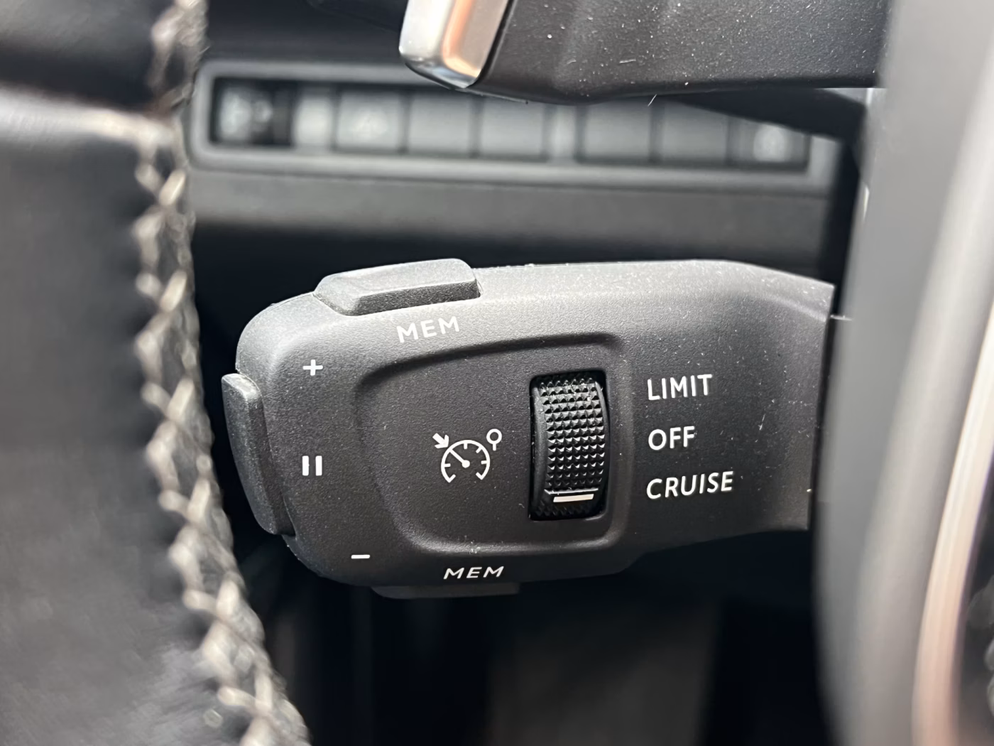 Peugeot 5008 фото 28