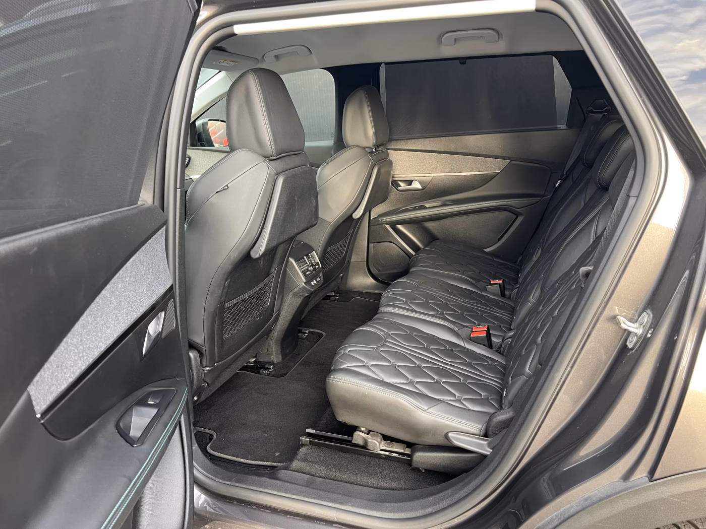 Peugeot 5008 фото 13