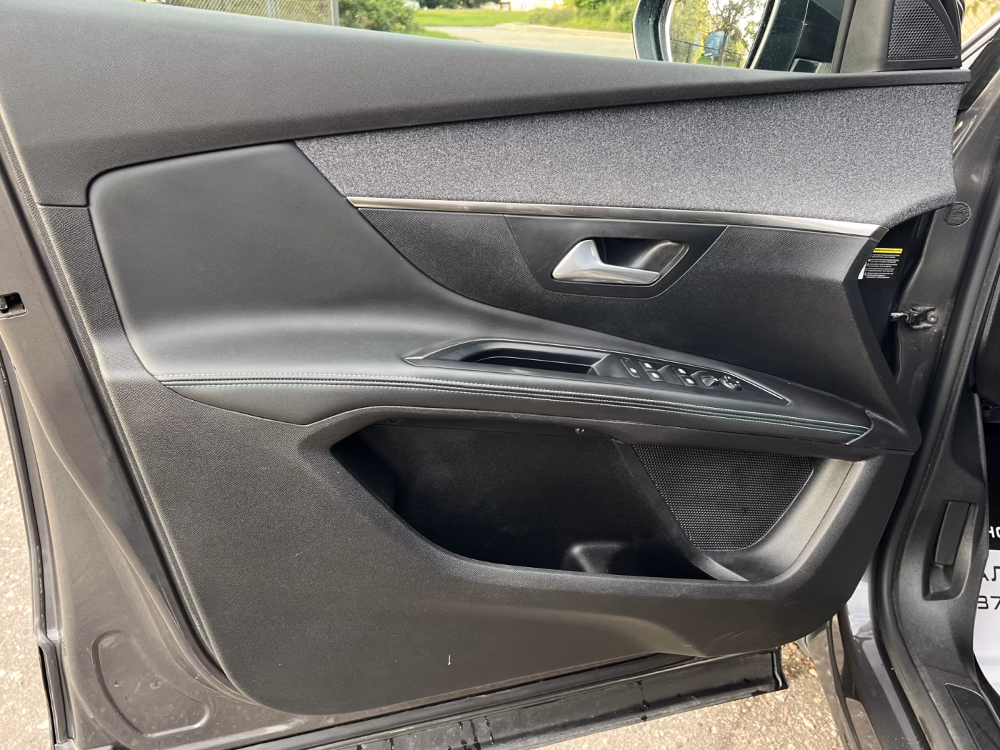 Peugeot 5008 фото 17