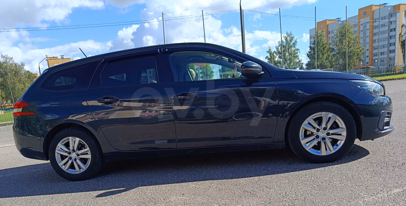 Peugeot 308 фото 2