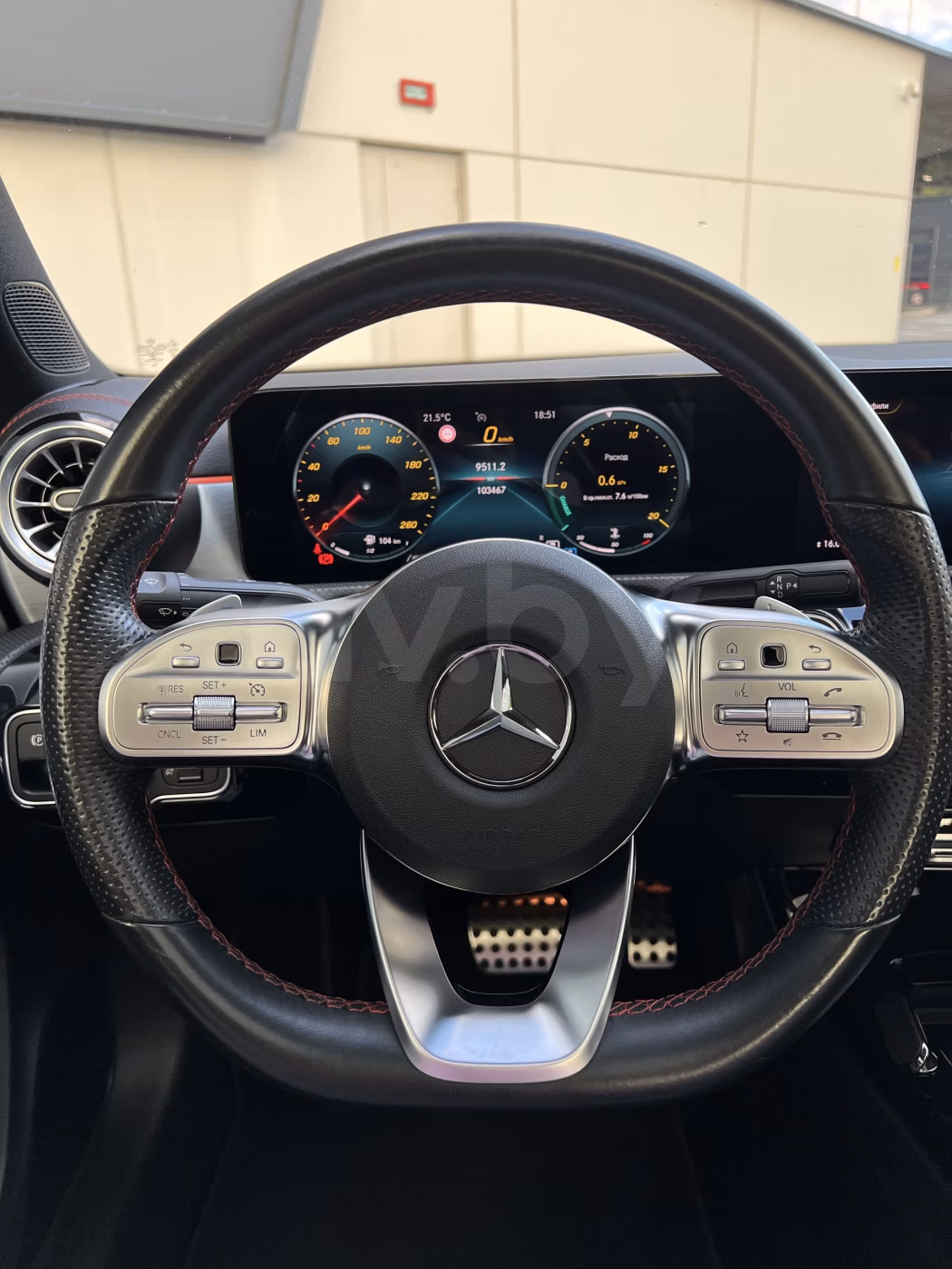 Mercedes-Benz CLA фото 10