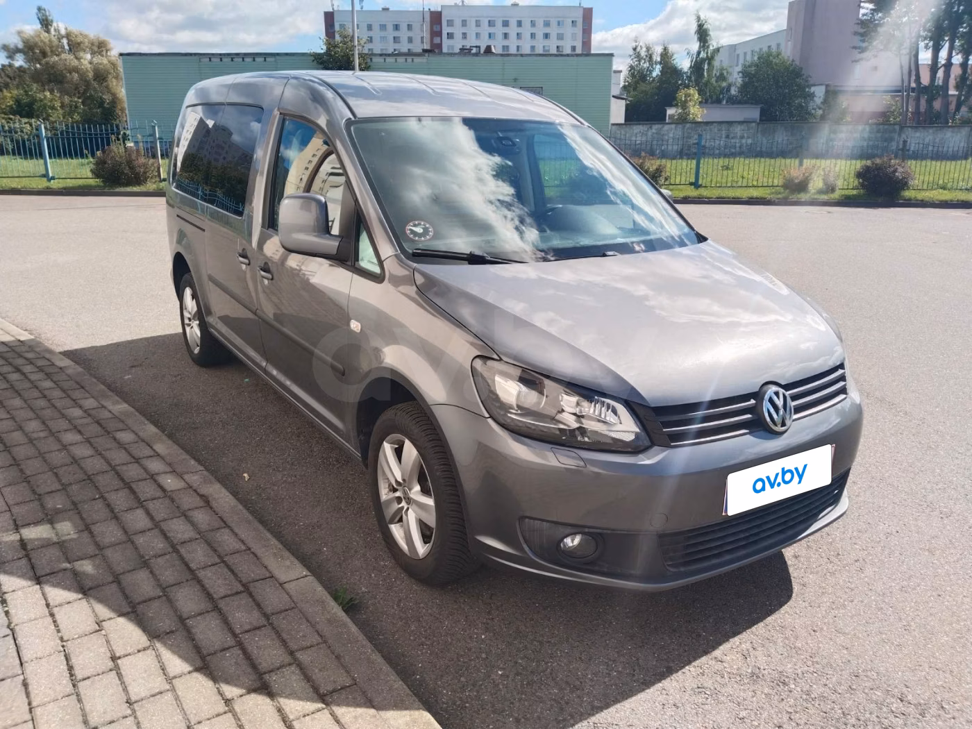 Volkswagen Caddy MAXI фото 2