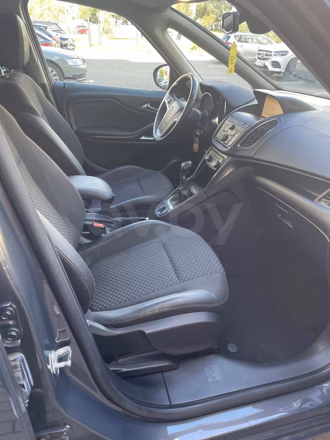 Opel Zafira фото 9