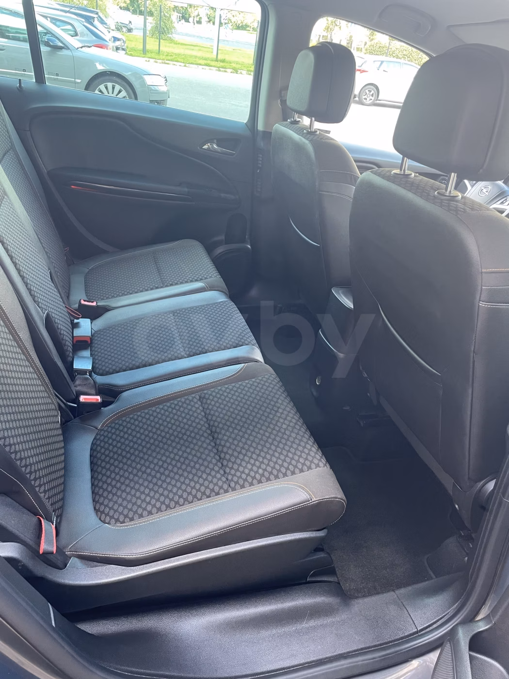 Opel Zafira фото 14