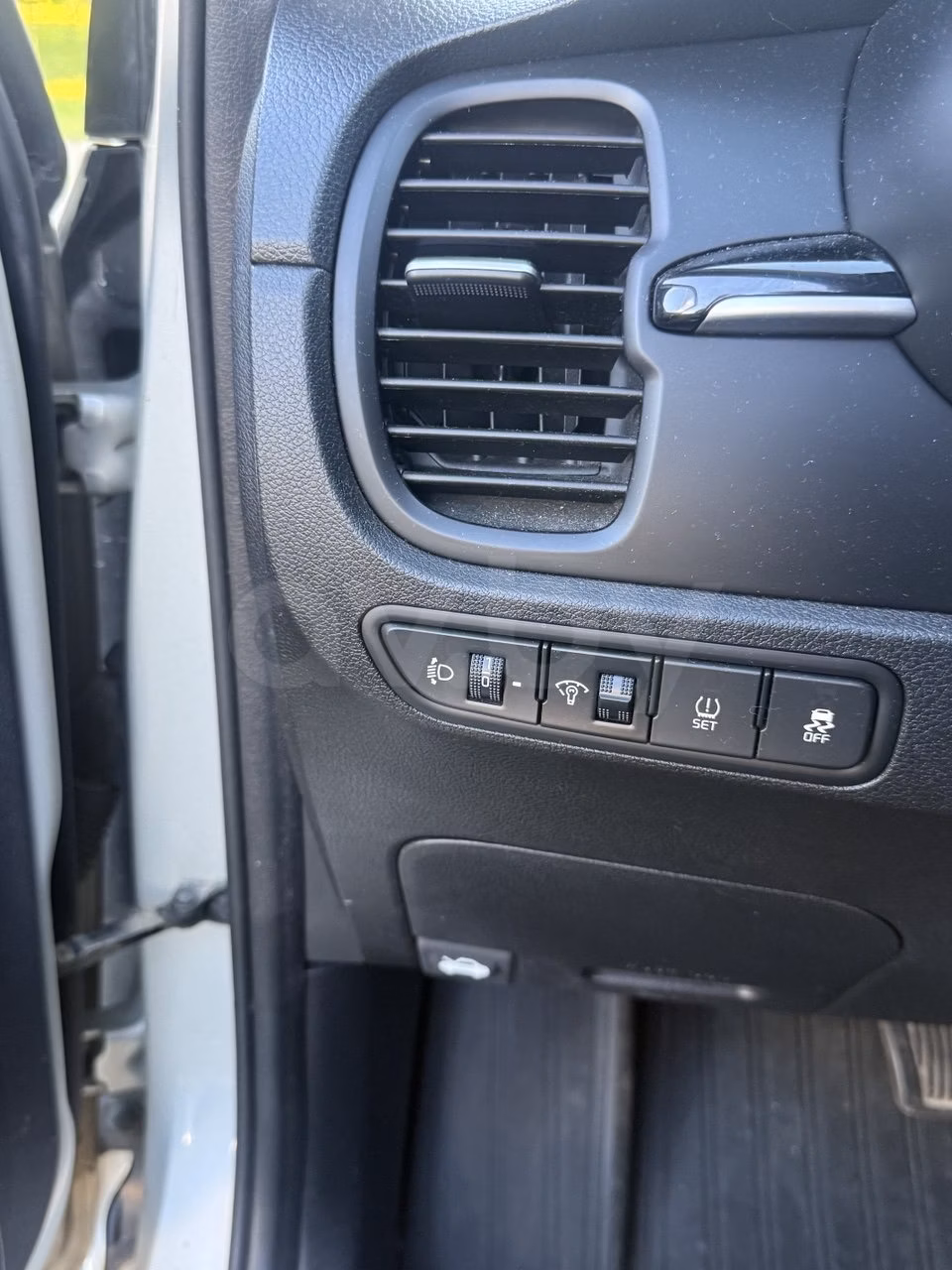Kia Rio X (X-Line) фото 12