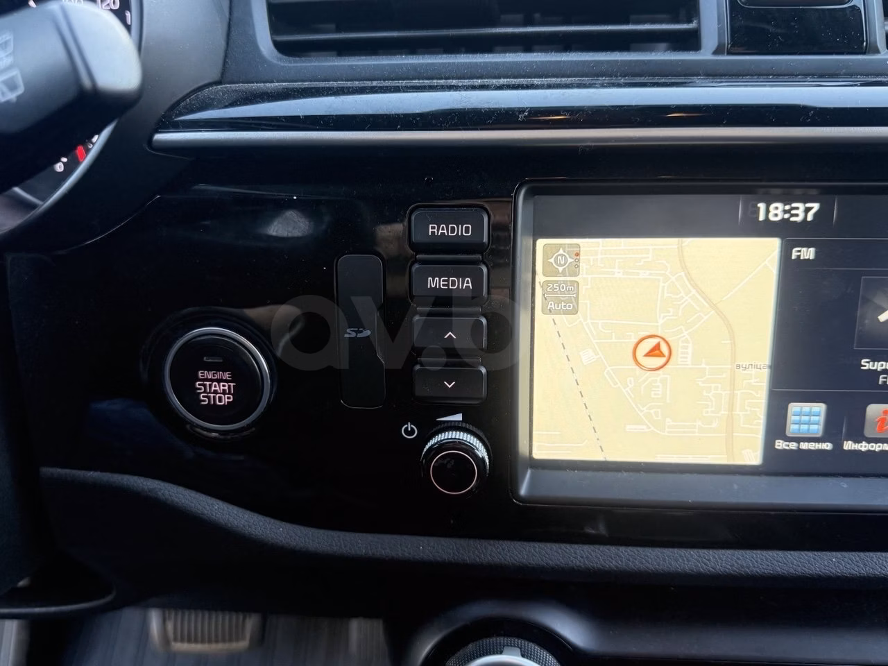 Kia Rio X (X-Line) фото 20