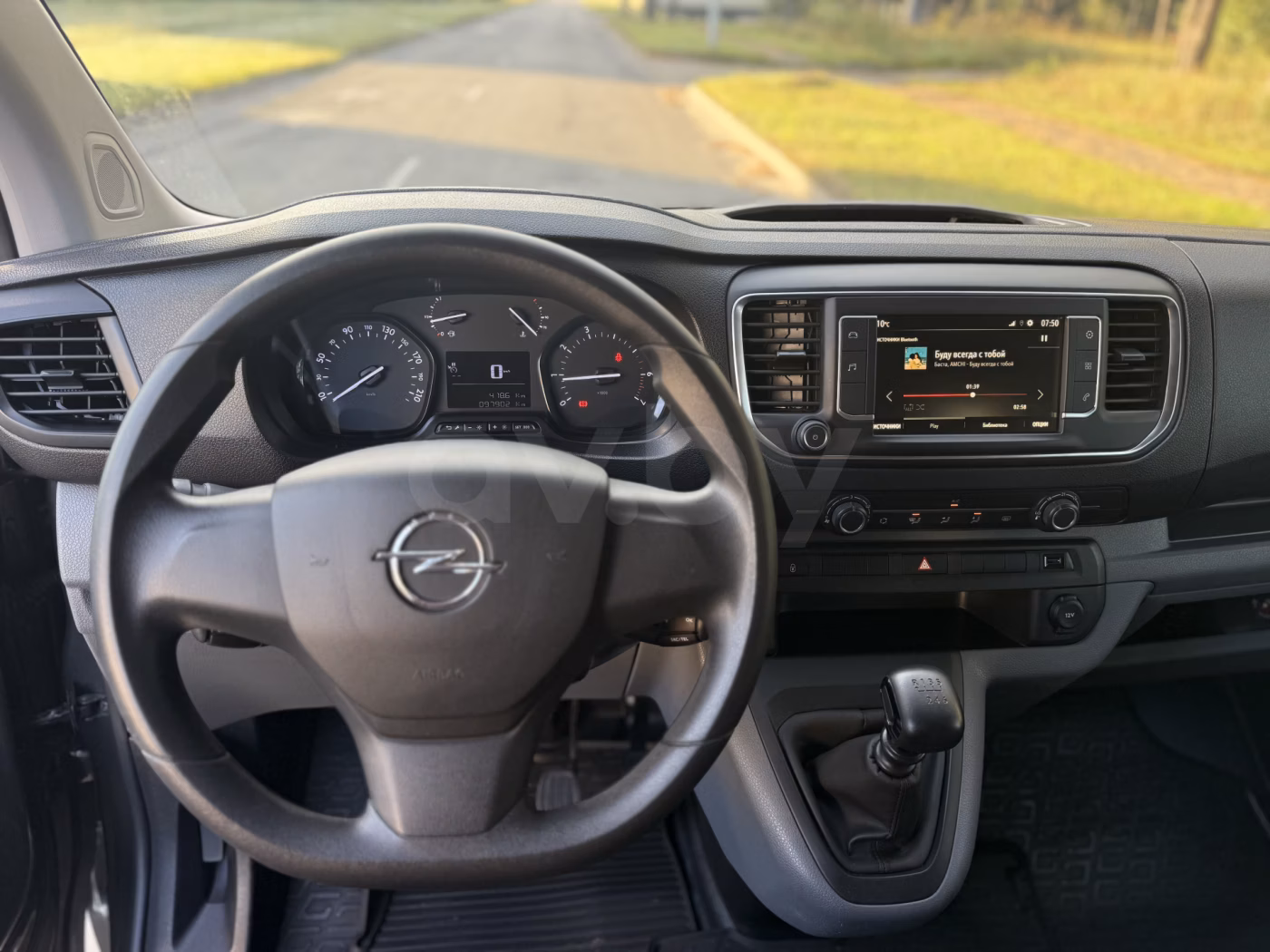 Opel Vivaro фото 18