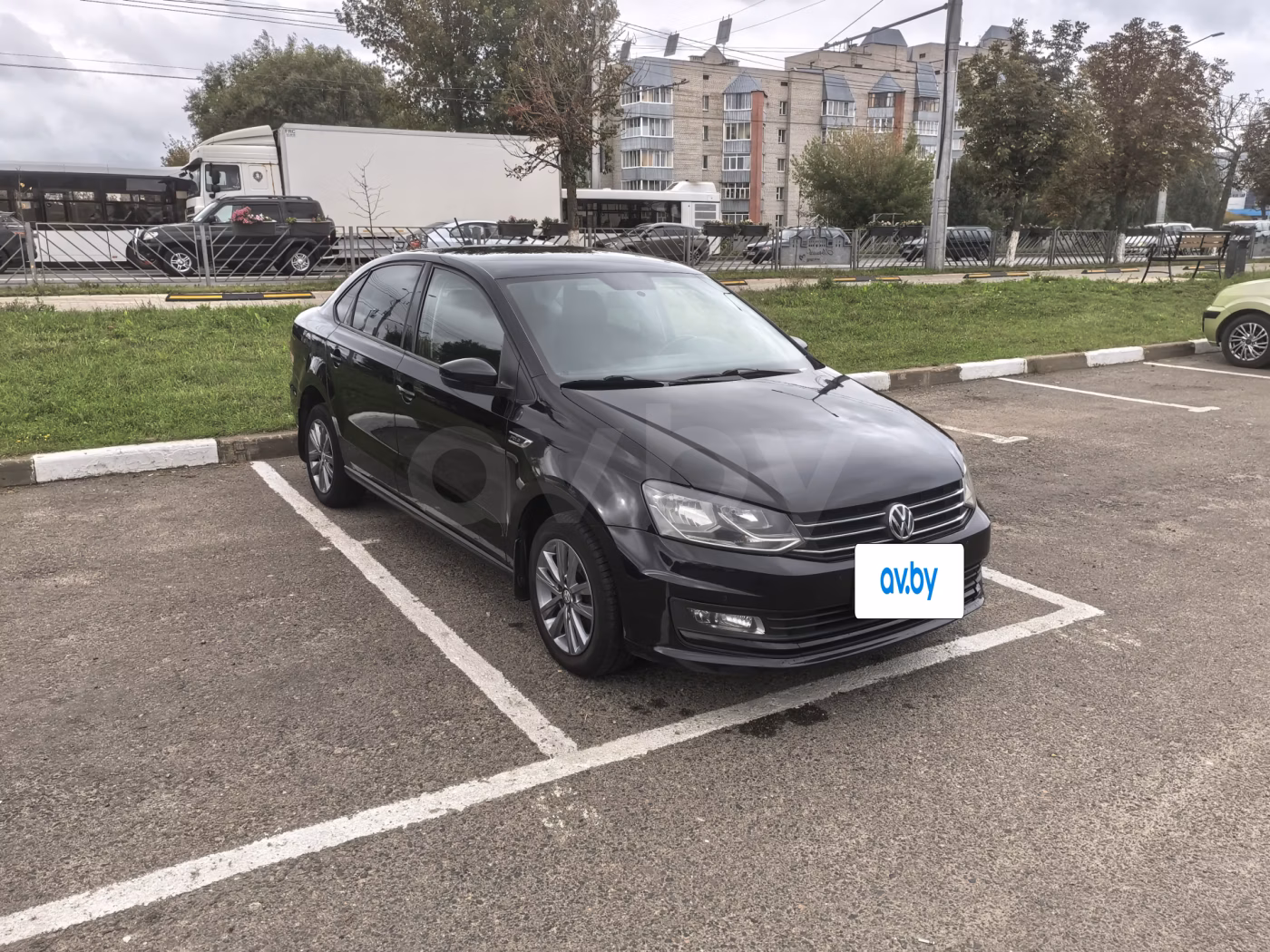 Volkswagen Polo Sedan фото 9
