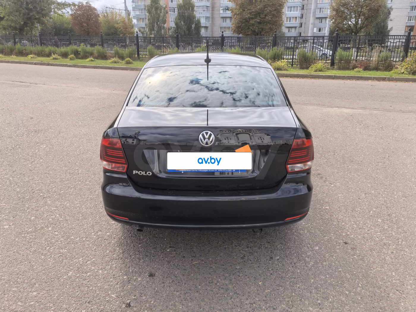 Volkswagen Polo Sedan фото 7
