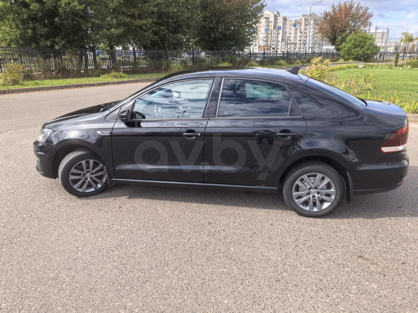 Volkswagen Polo Sedan фото 3