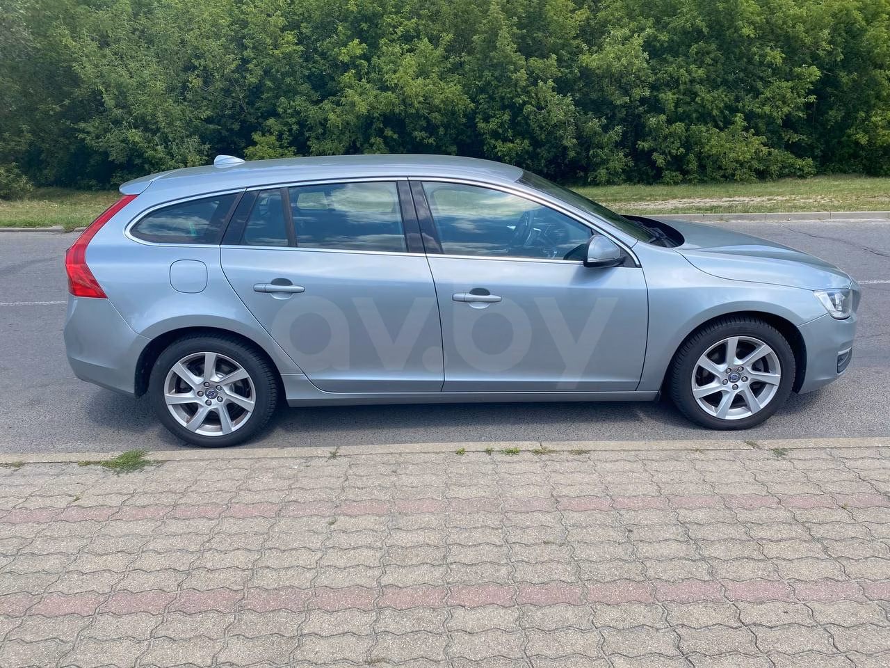 Volvo V60 фото 2