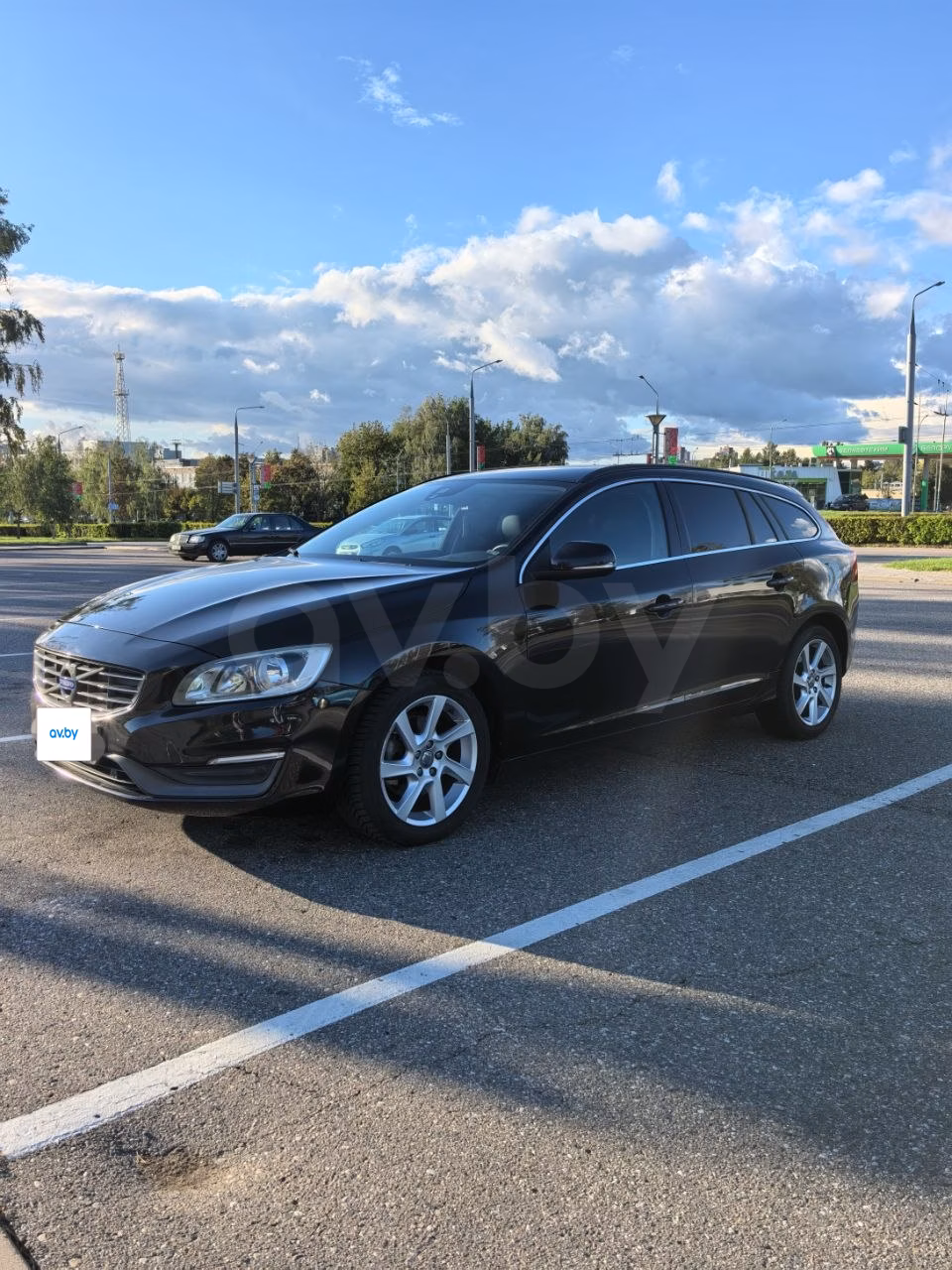 Volvo V60 фото 2